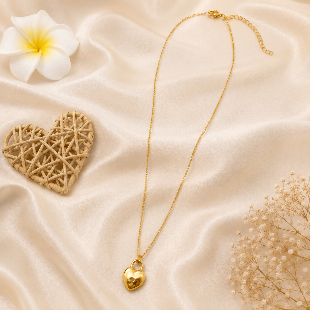 Heartlock Hype Pendant Necklace