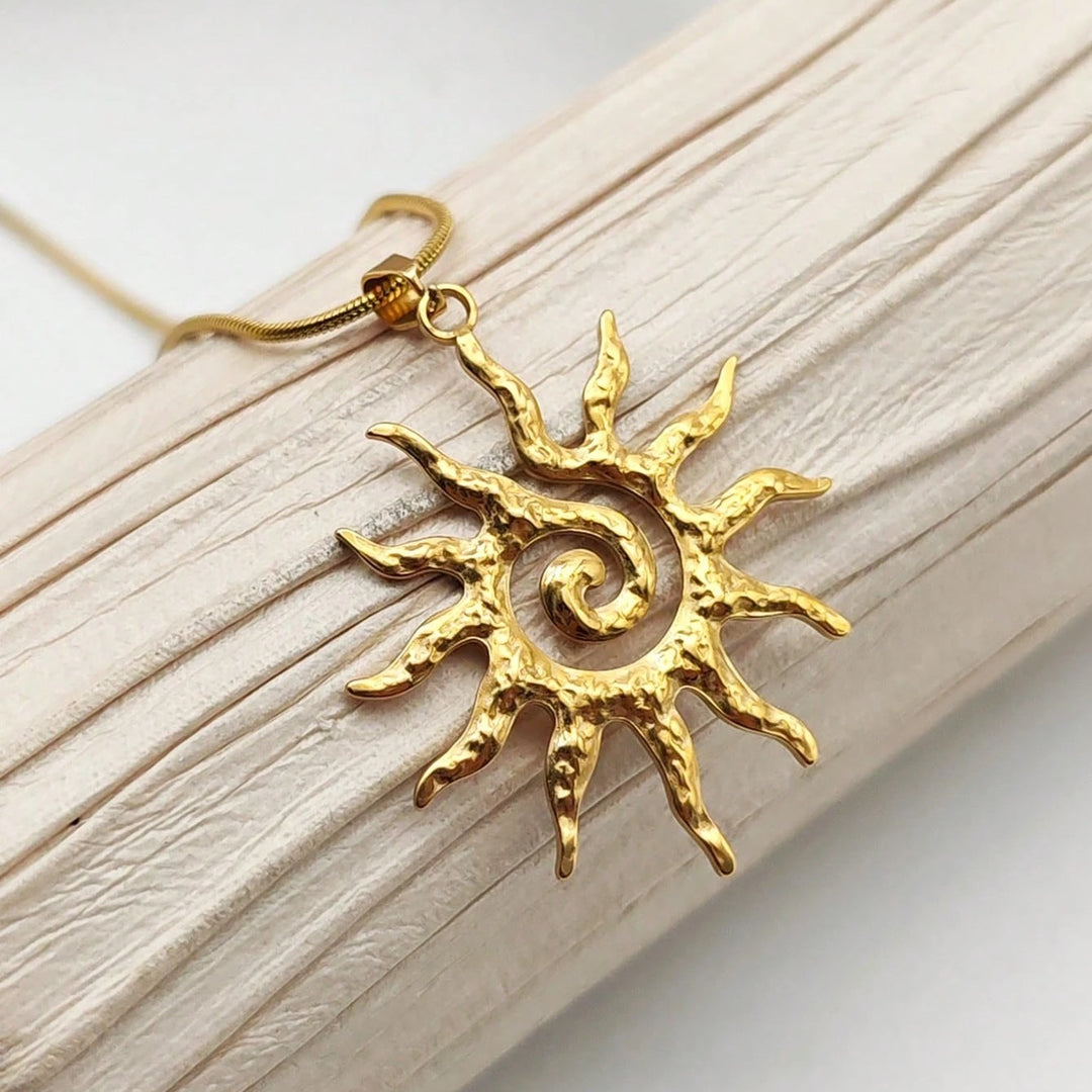 Sunzilla Swirl Necklace
