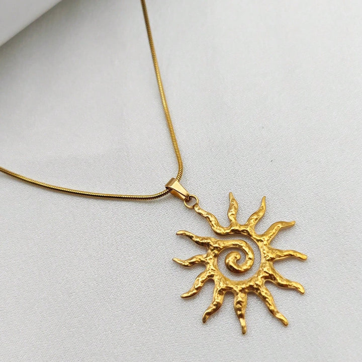 Sunzilla Swirl Necklace