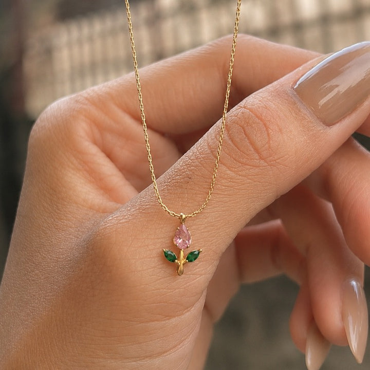 Tulip Rosebud Mini Pendant Necklace - Gold-Pink