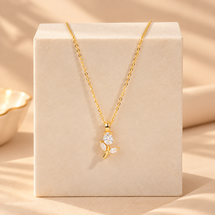 Tulip Rosebud Mini Pendant Necklace - Gold