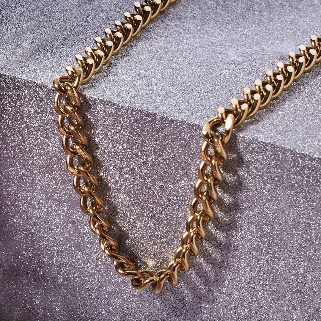 No-Frills Chain | Salty