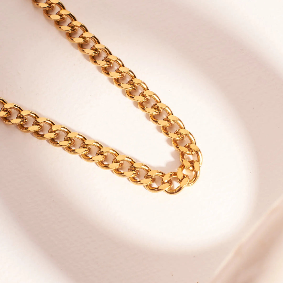 No-Frills Chain | Salty