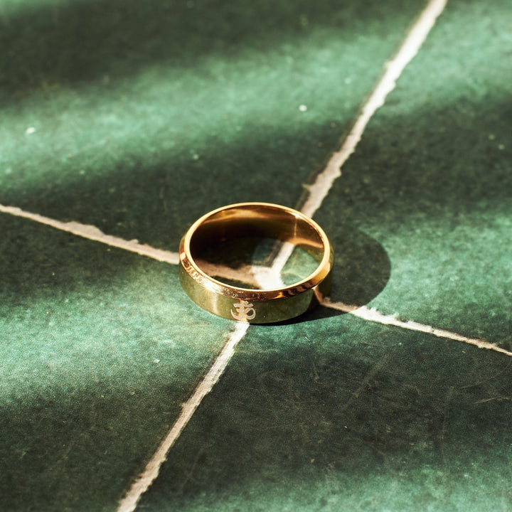 OM Essence Gold Ring