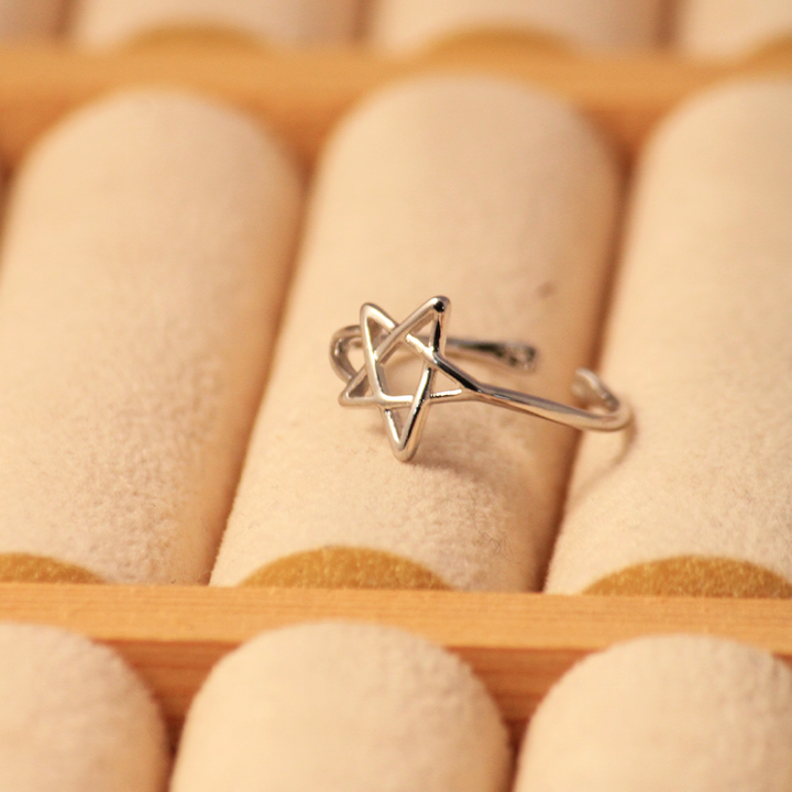 One-line star silver ring