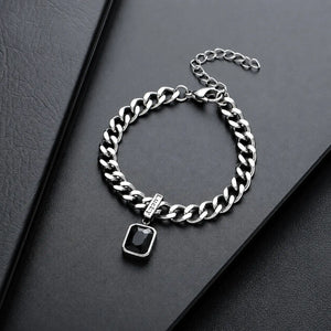 Onyx Crest Chain Bracelet | Salty