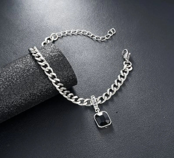 Onyx Crest Chain Bracelet