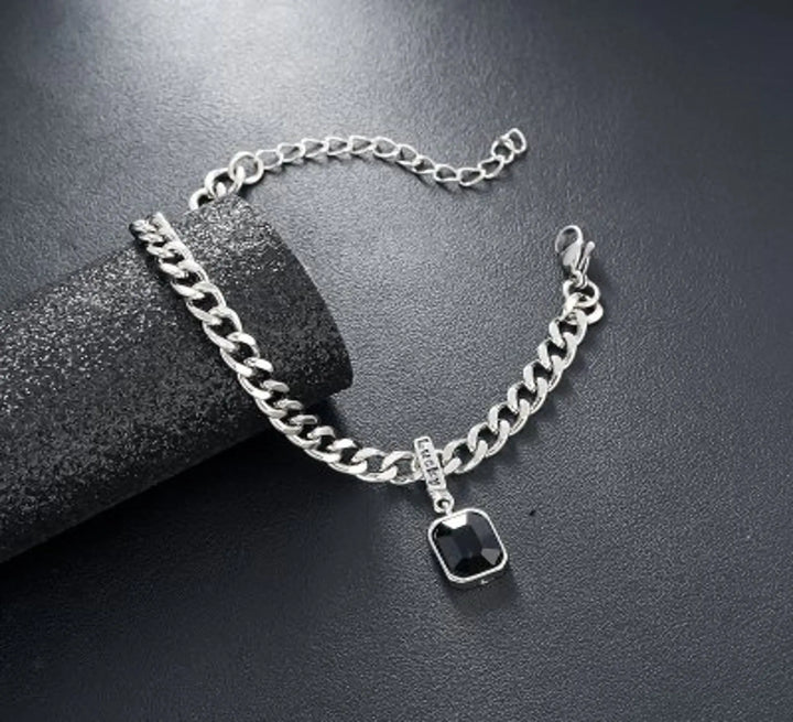 Onyx Crest Chain Bracelet | Salty
