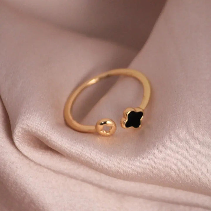 Open Clover Golden Band - Salty Accessories