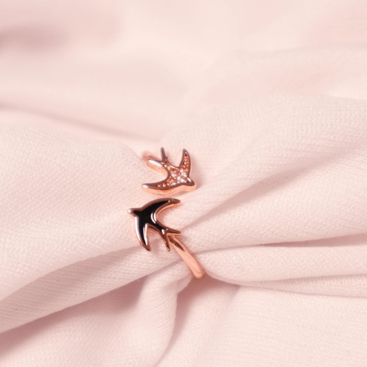 Pakhi Golden Ring - Salty Accessories