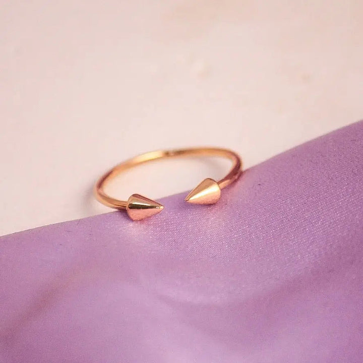 Parallel Arrows Gold Band - Salty Accessories
