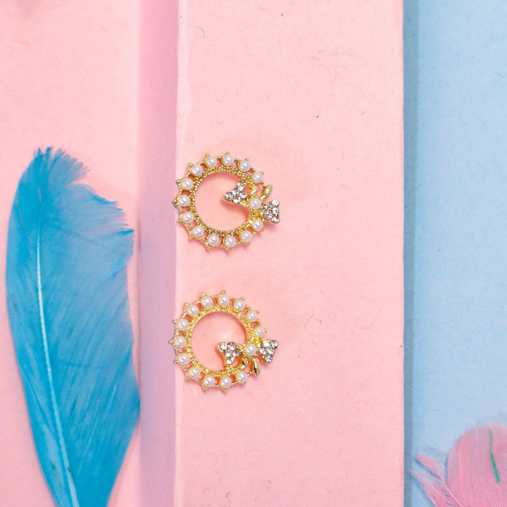 Pretty Pearls Filled Stud