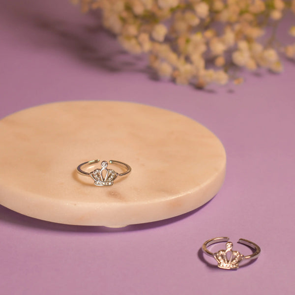 Queen Consort Silver Ring