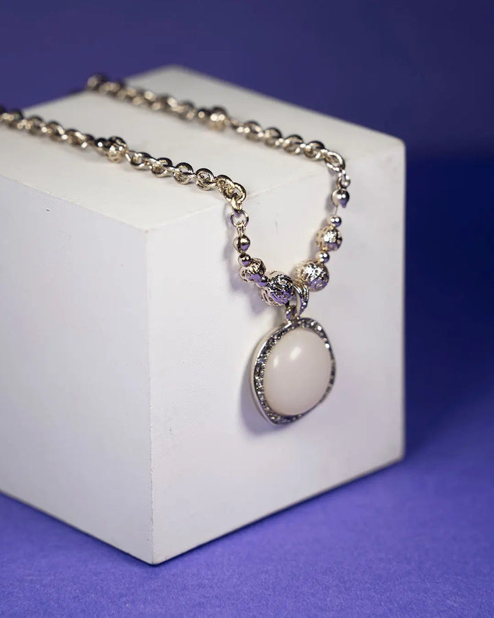 Queen Victoria's Royal Necklace - Salty Accessories