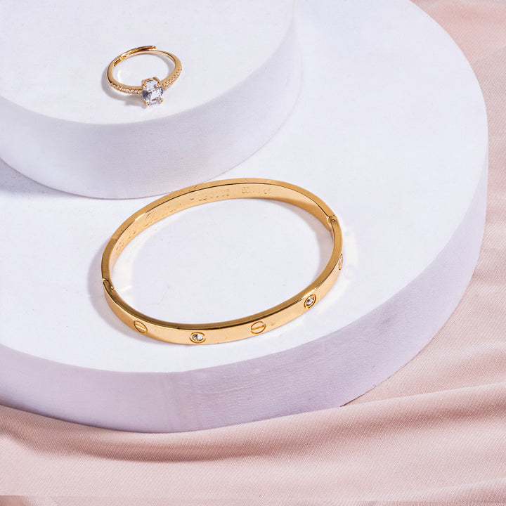 Nifty Bloom Ring And Bracelet Set