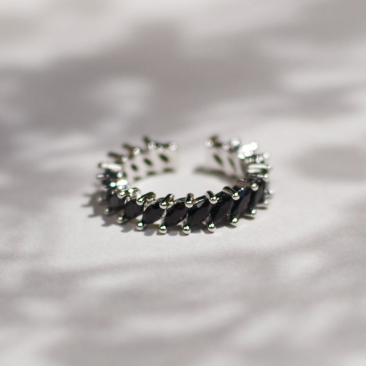 Raven leaf silver tennis ring - Salty Accessories