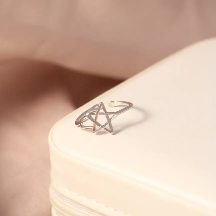 One-line star silver ring