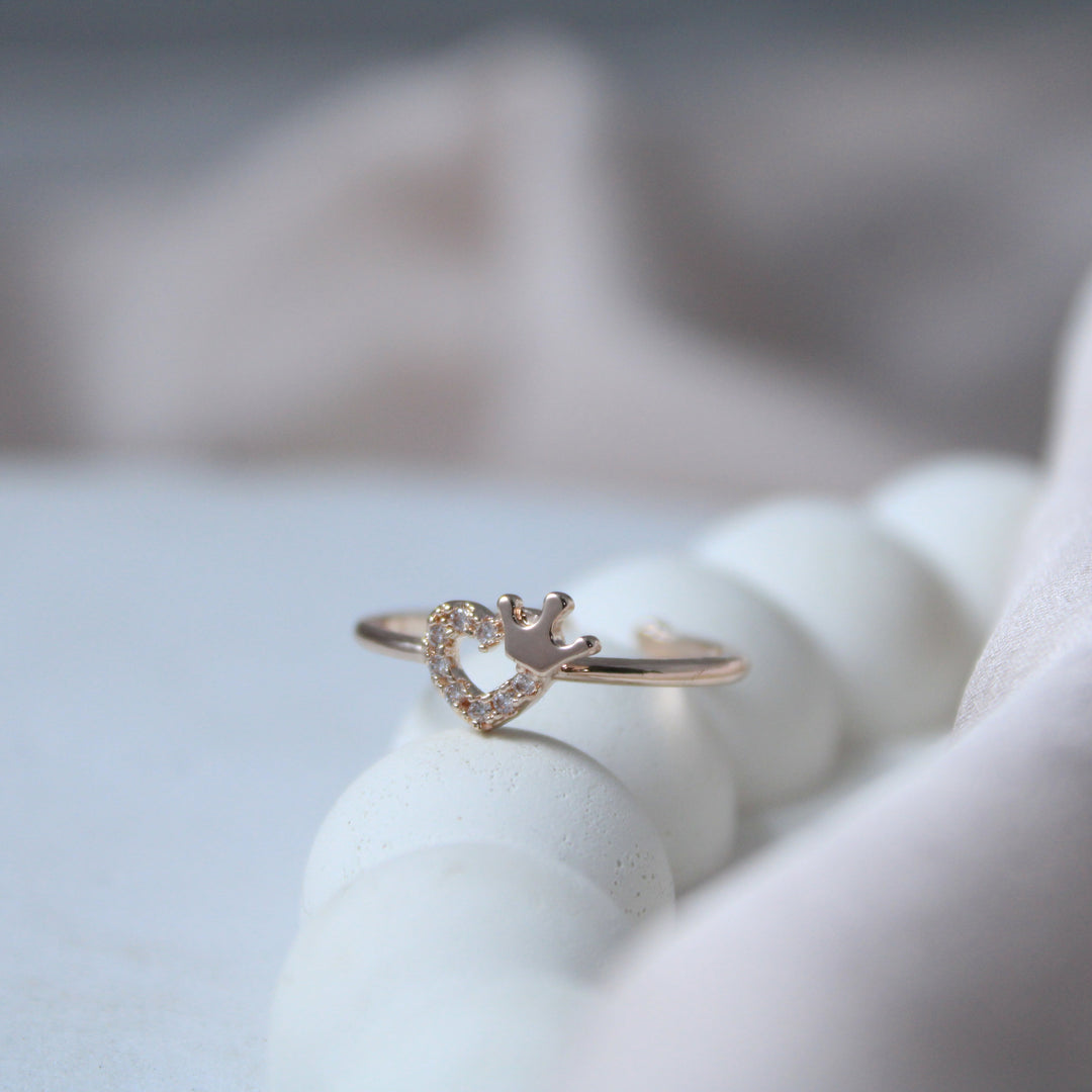 Queen Of Hearts Golden Band - Salty Accessories