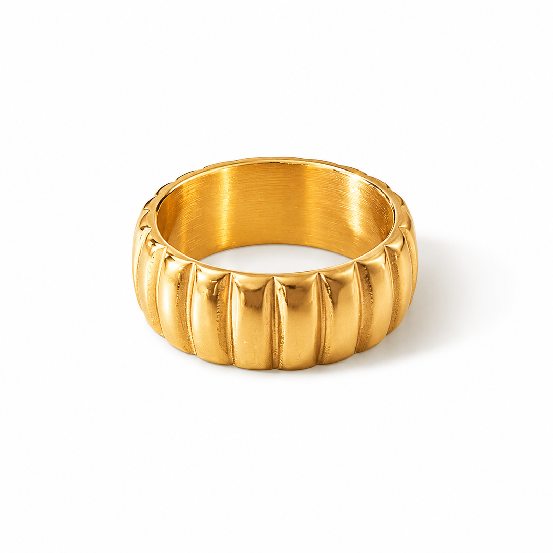Radiant Ruler Ring
