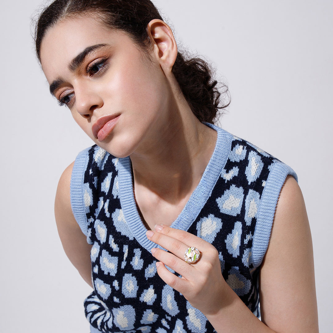 Leafy Enamel Gold Ring