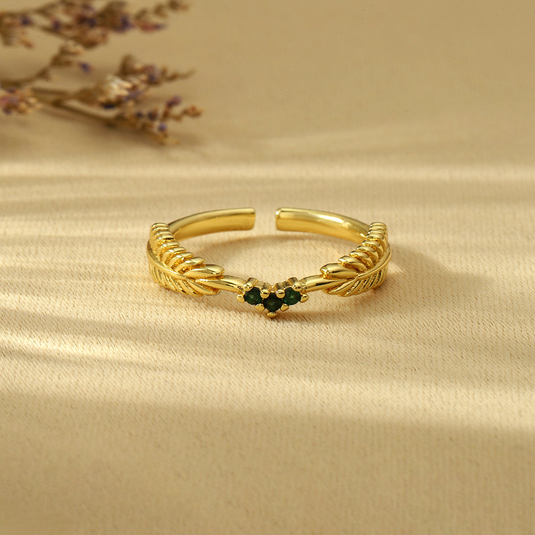 The Crown Ring - Emerald - Salty Accessories