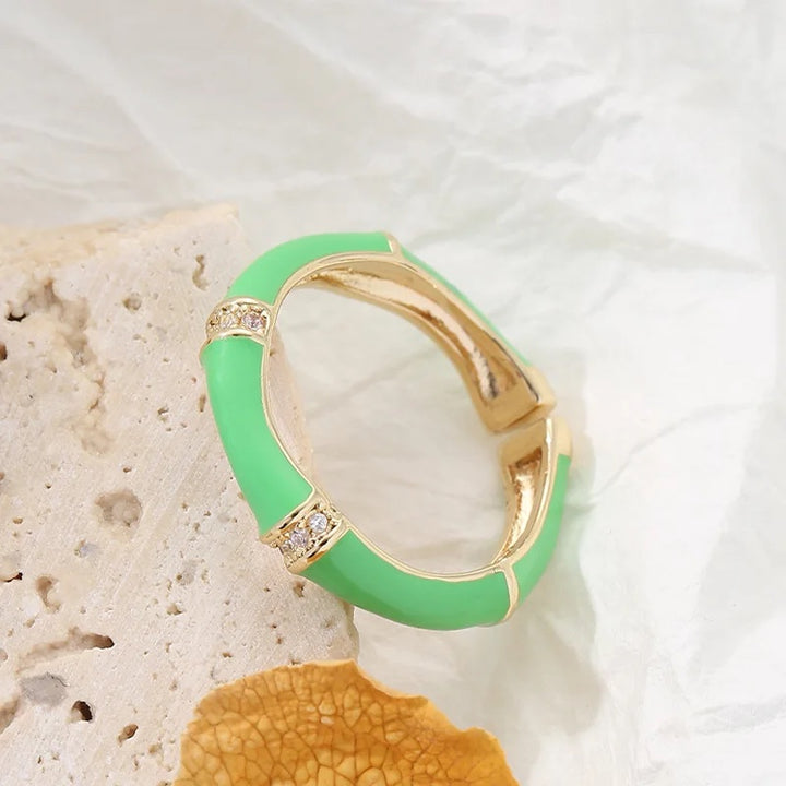 Honeyed Love Ring - Green