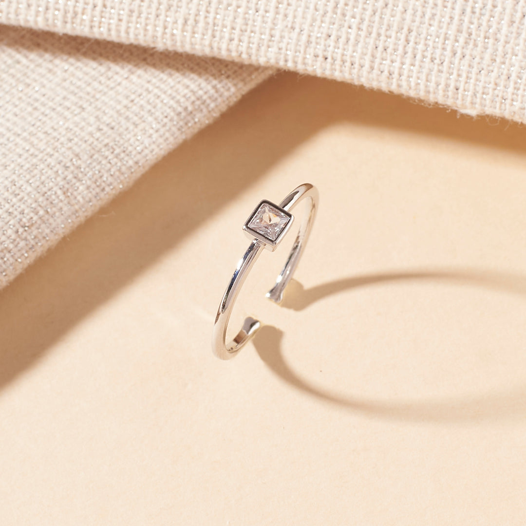 Demi Solitaire Silver Ring - Salty Accessories