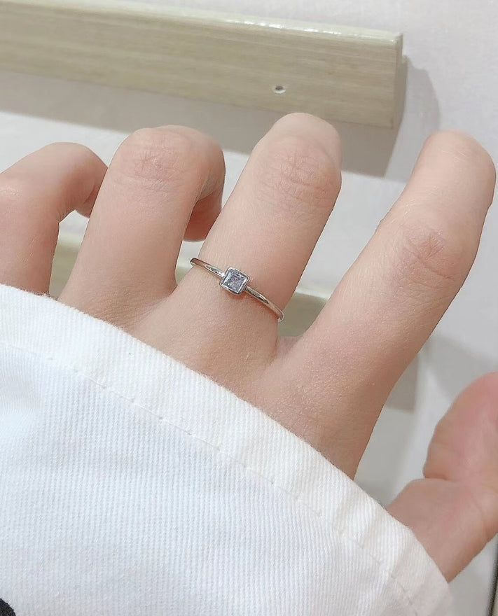 Demi Solitaire Silver Ring - Salty Accessories
