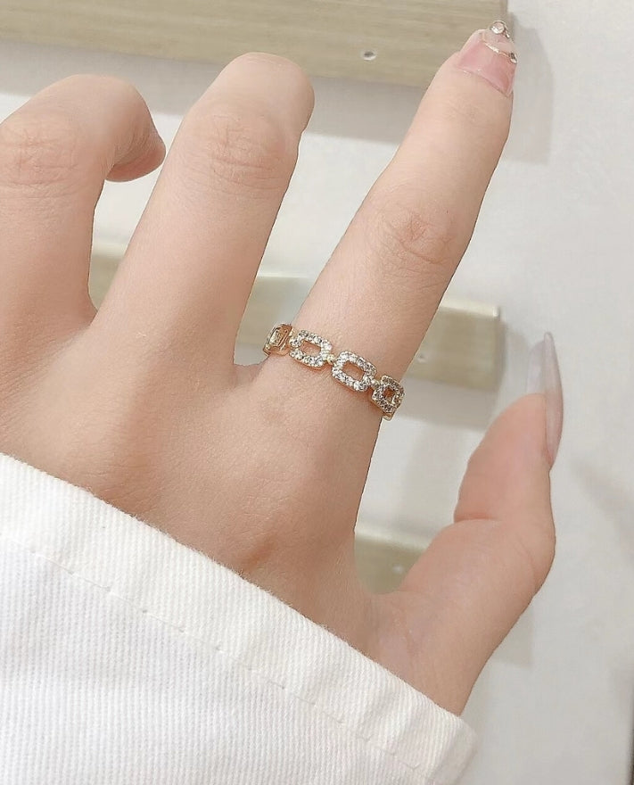 Square Link Studded Gold Ring