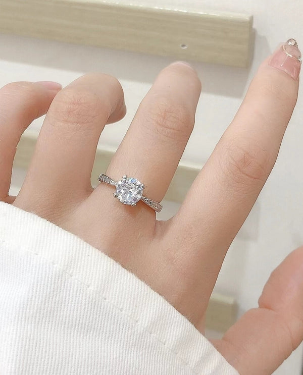 Cora Solitaire Silver Ring
