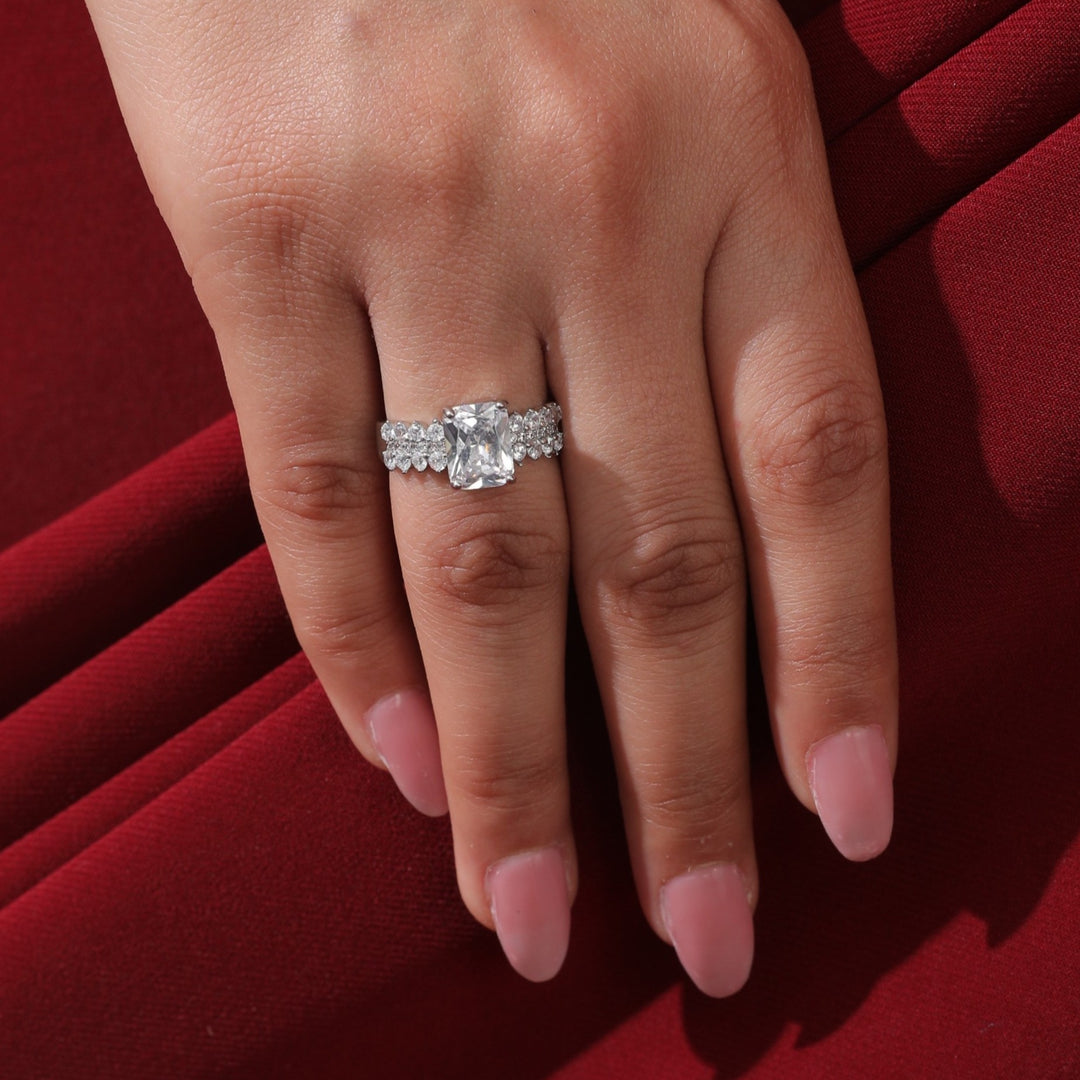 Solitaire Paradise Silver Ring