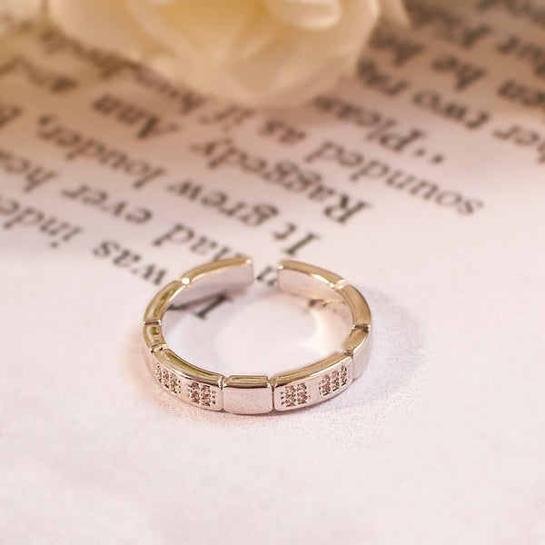 Kia Studded Silver Ring