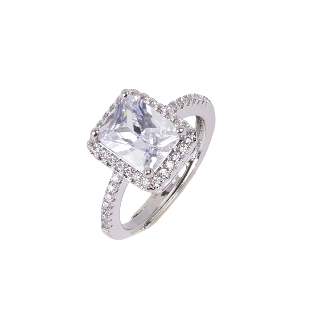 Span Studded Solitaire Silver Ring