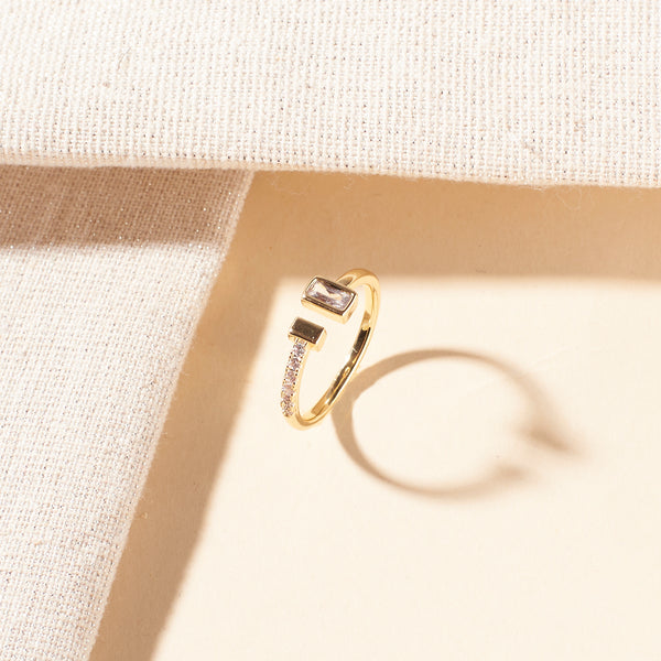 Niata Crystal Gold Ring