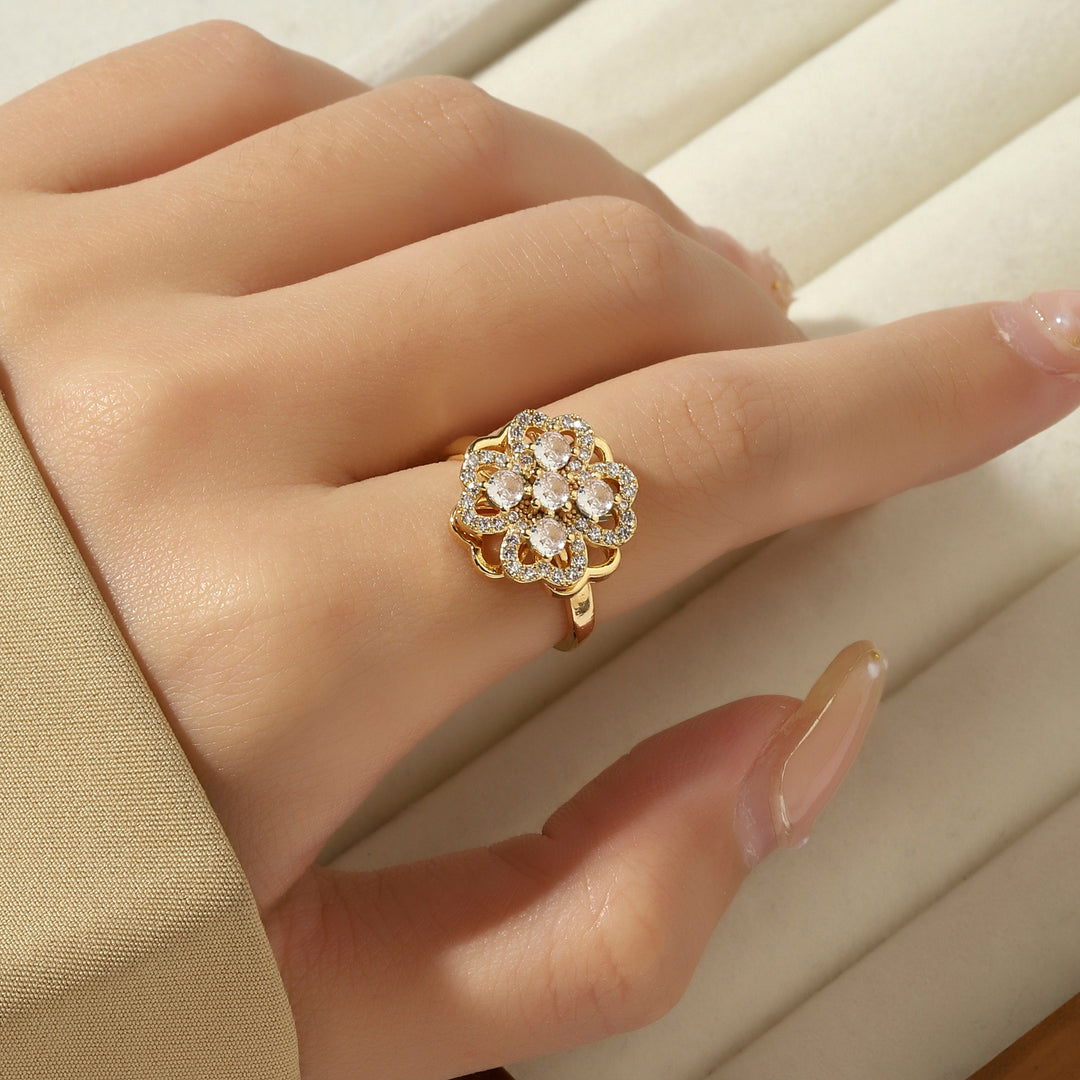 Diantha White Floral Spinner Ring