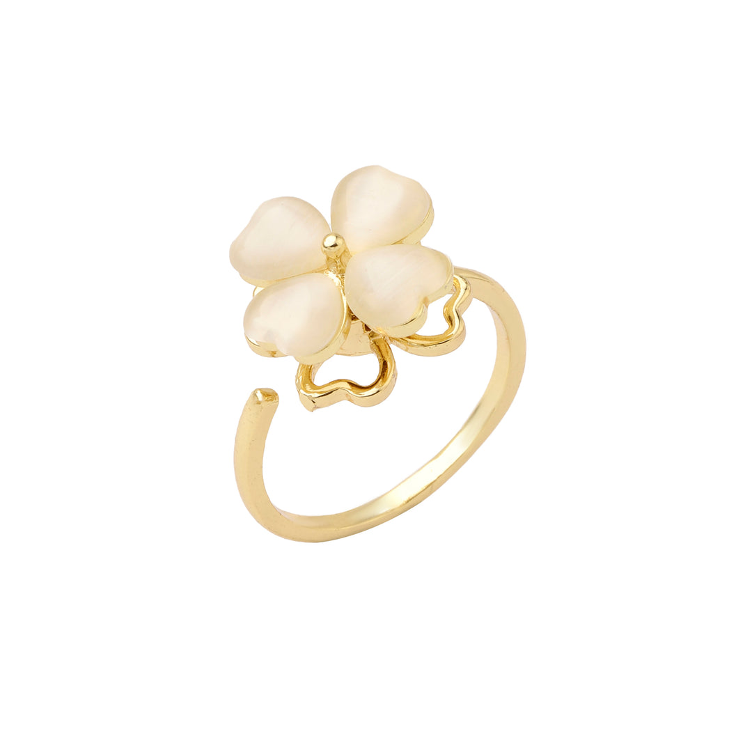 Nyrah Spinner Milky Floral Ring