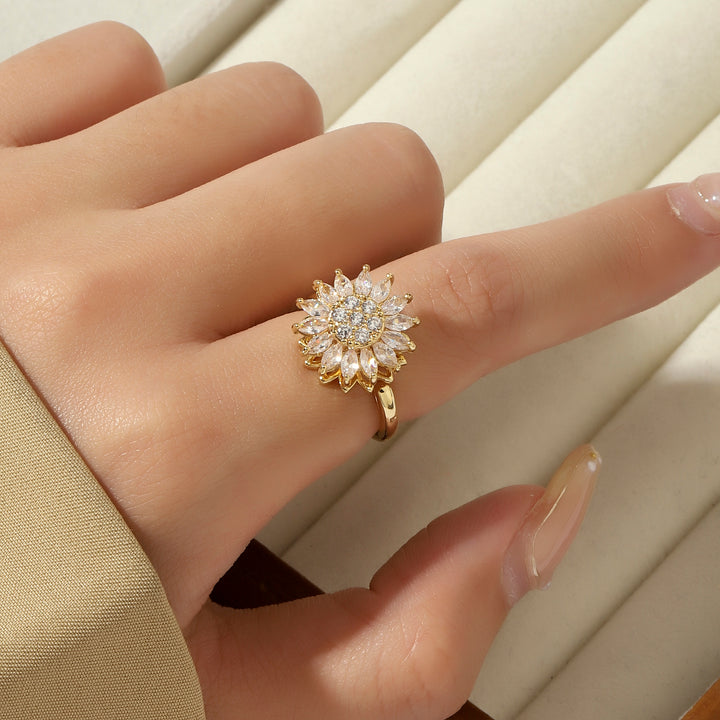 Amaryllis Spinner Floral Ring - Salty Accessories