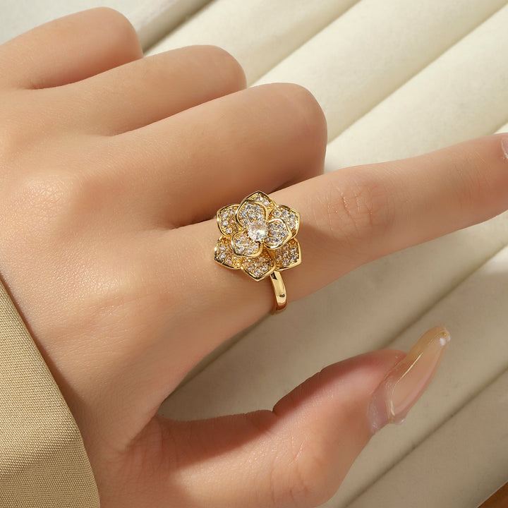 Evie Gold Crystal Spinner Ring - Salty Accessories