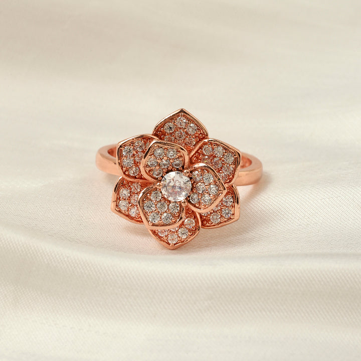 Evie Rosegold Crystal Spinner Ring - Salty Accessories