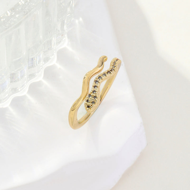 CobraLux stone Ring