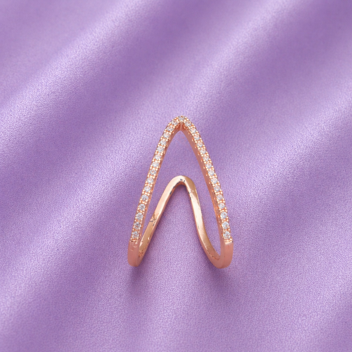 Minimalist V-Curved Ring