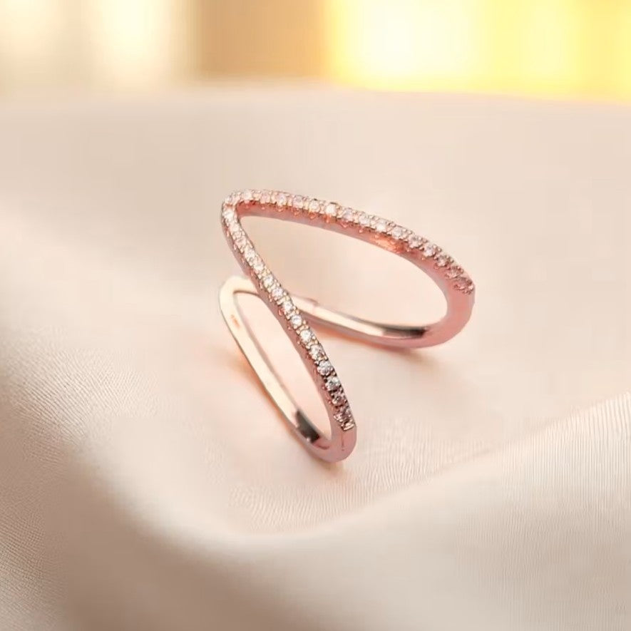 Minimalist V-Curved Ring - Salty Accessories