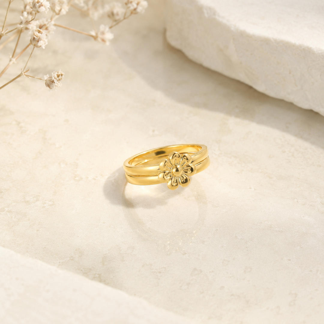 Golden Daisy Ring