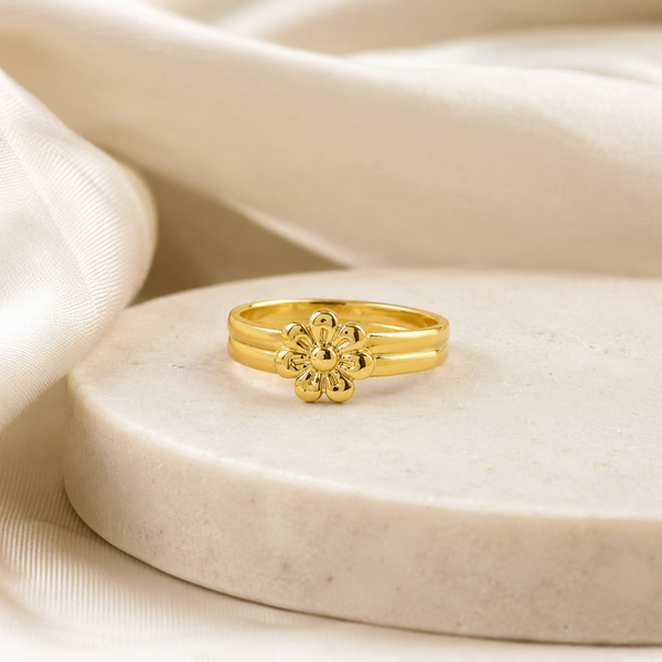 Golden Daisy Ring