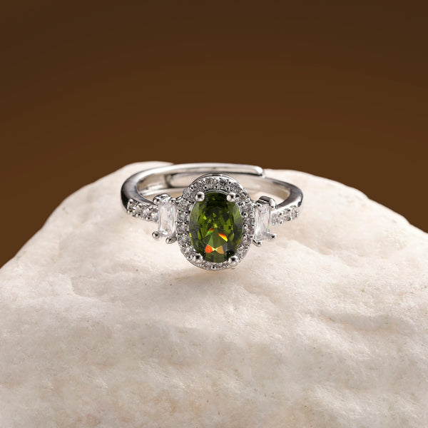 Elara Oval Halo Ring - Green