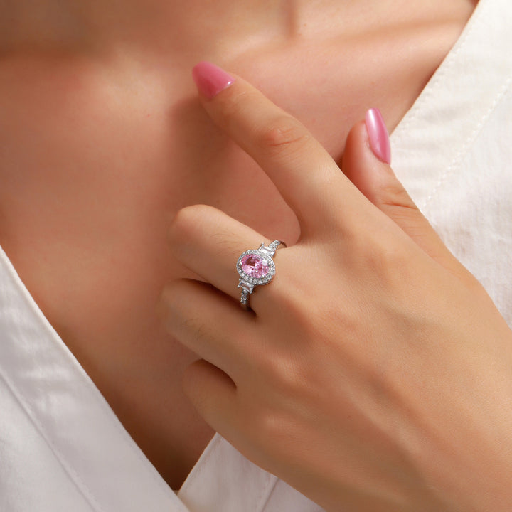 Elara Oval Halo Ring - Pink