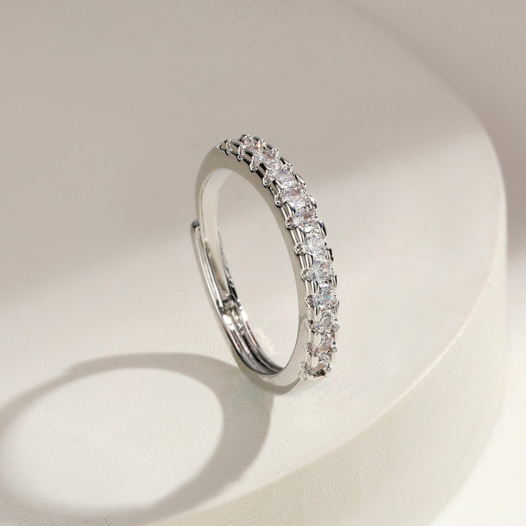 Elaris Crystal Band Ring