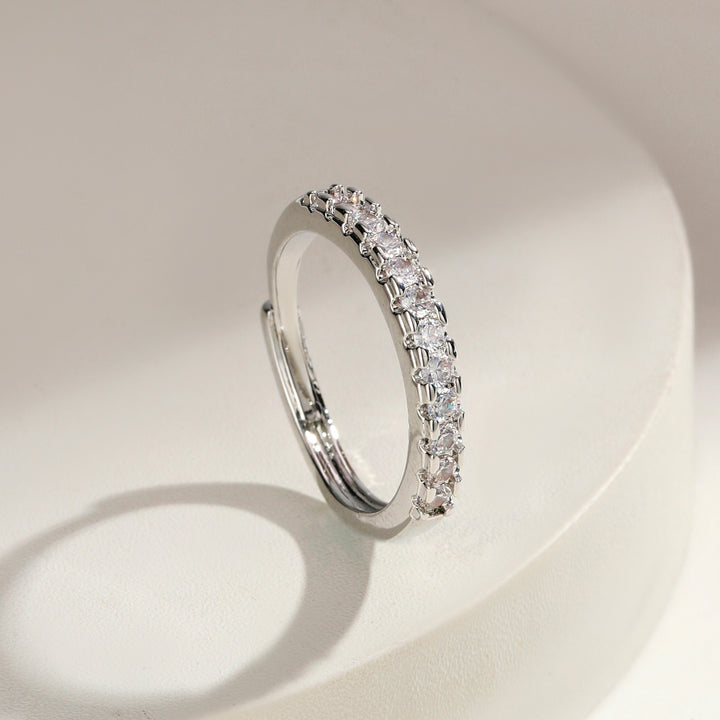 Elaris Crystal Band Ring
