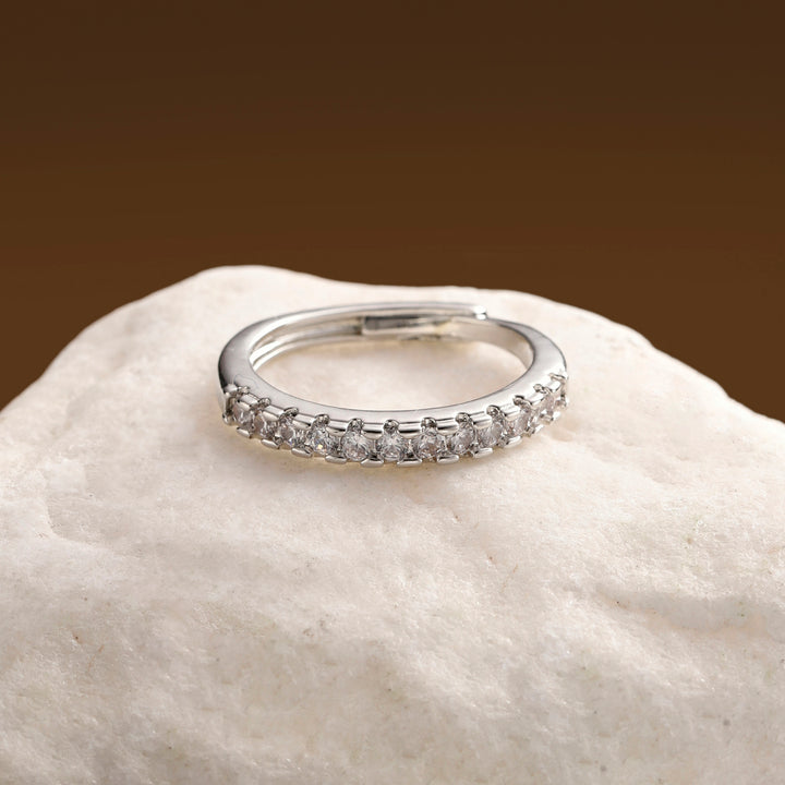 Elaris Crystal Band Ring