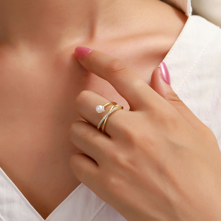 Zelora Pearl Twist Ring